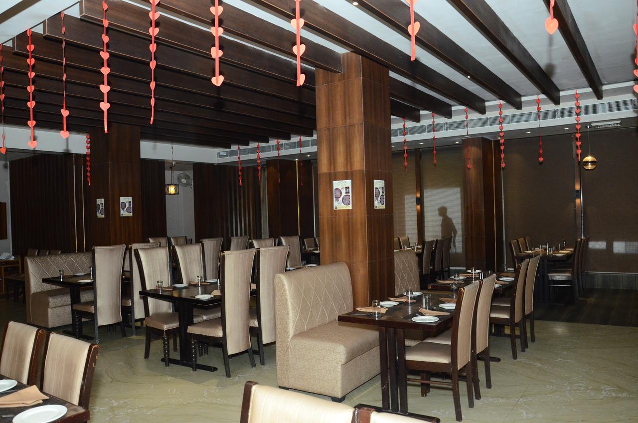 Hotel Aroma Inn Sirsa Екстериор снимка