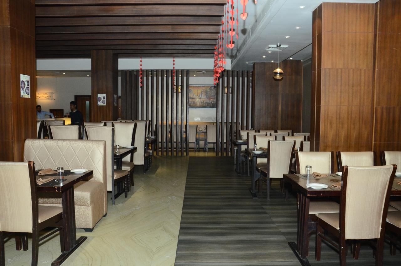 Hotel Aroma Inn Sirsa Екстериор снимка